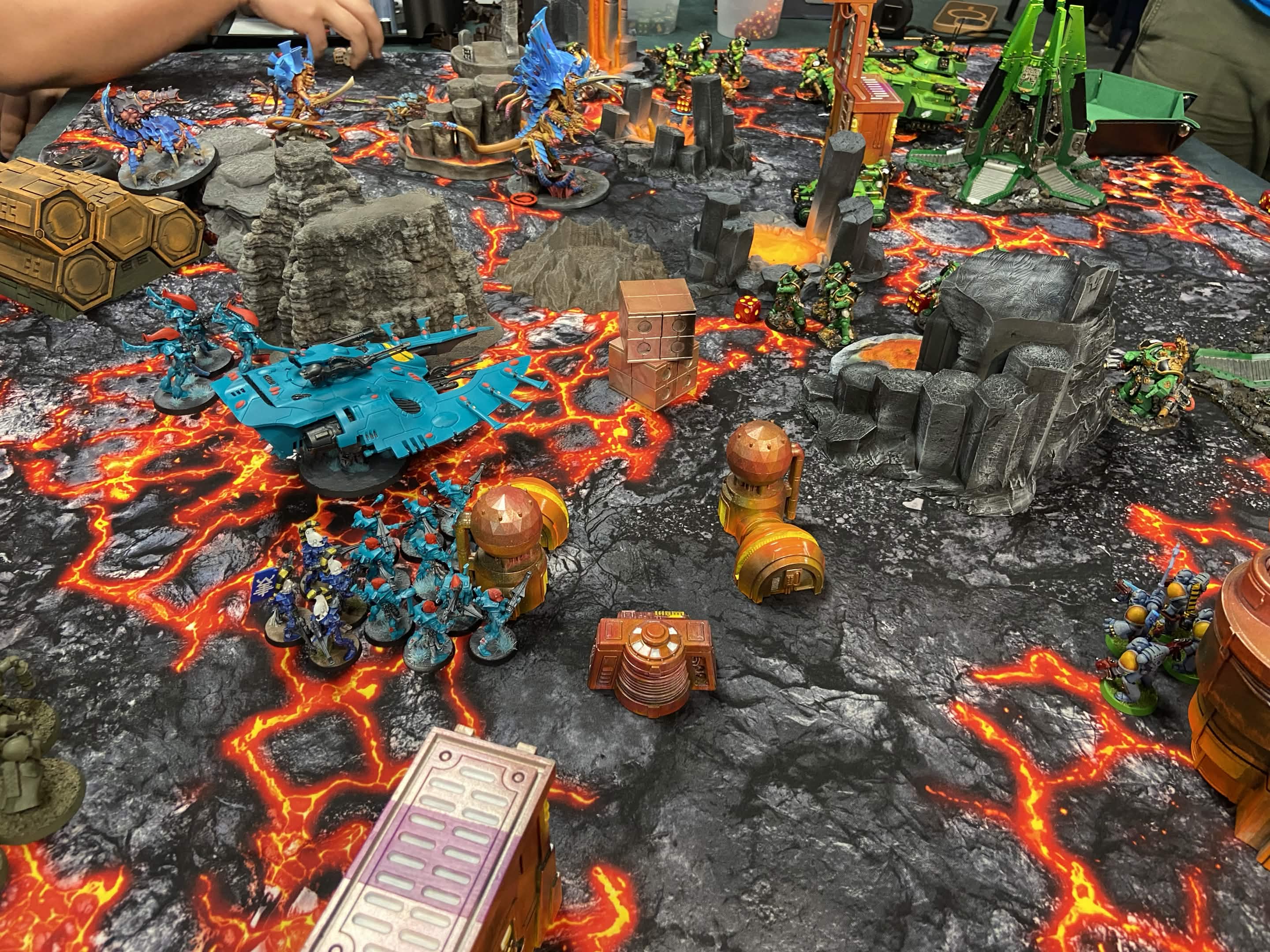 Two forces clash across a ruined cityscape in a Xenos Rampant battle.