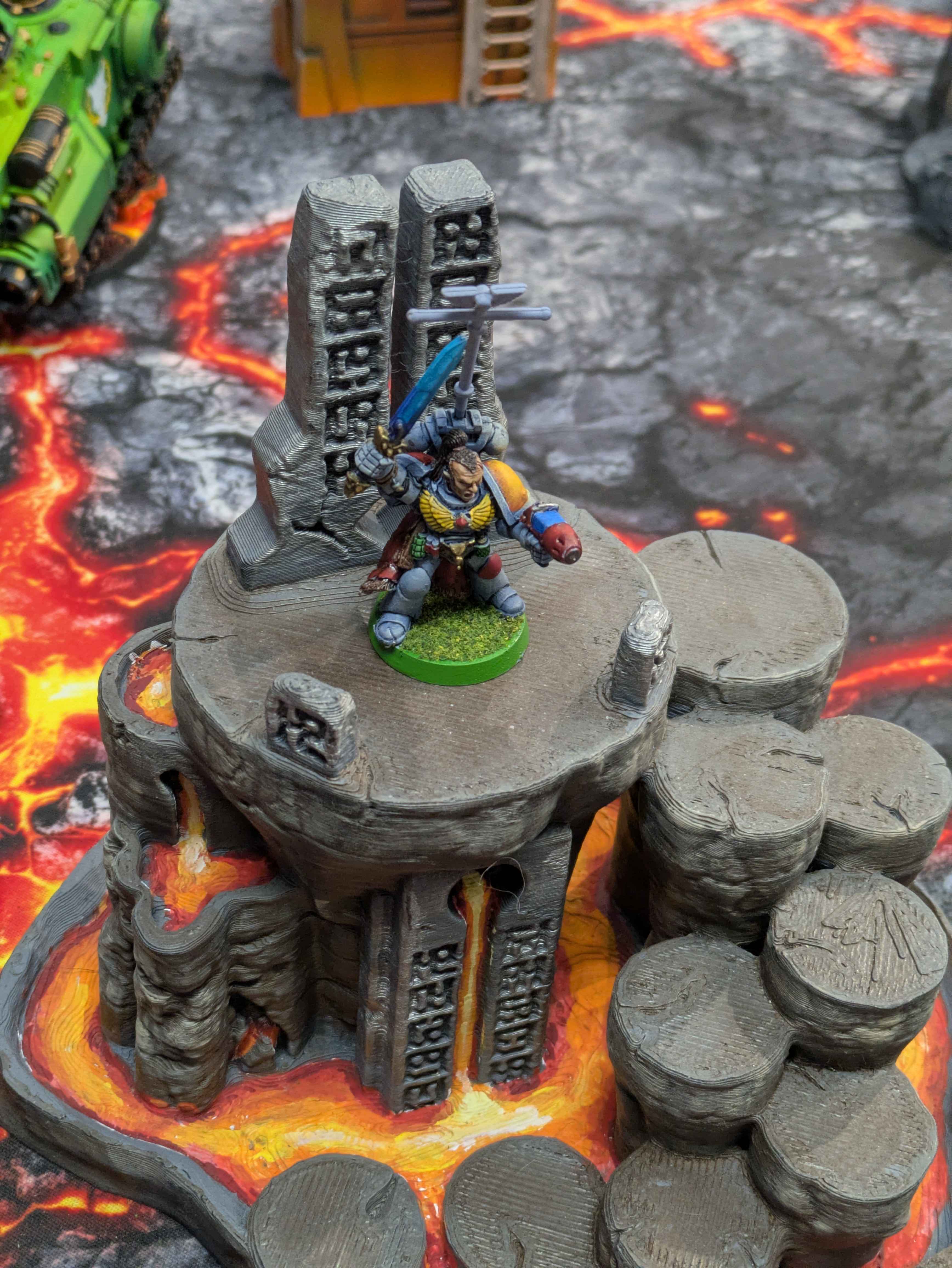 A close-up of sci-fi miniatures arrayed for battle in Xenos Rampant.